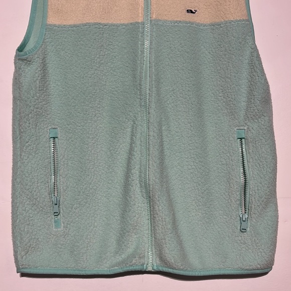 Vineyard Vines Girl's Teal White Sherpa Full Zip Vest Size XL - Picture 3 of 9